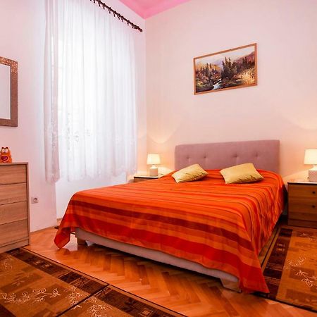 Emanuel Apartman PUY 외부 사진