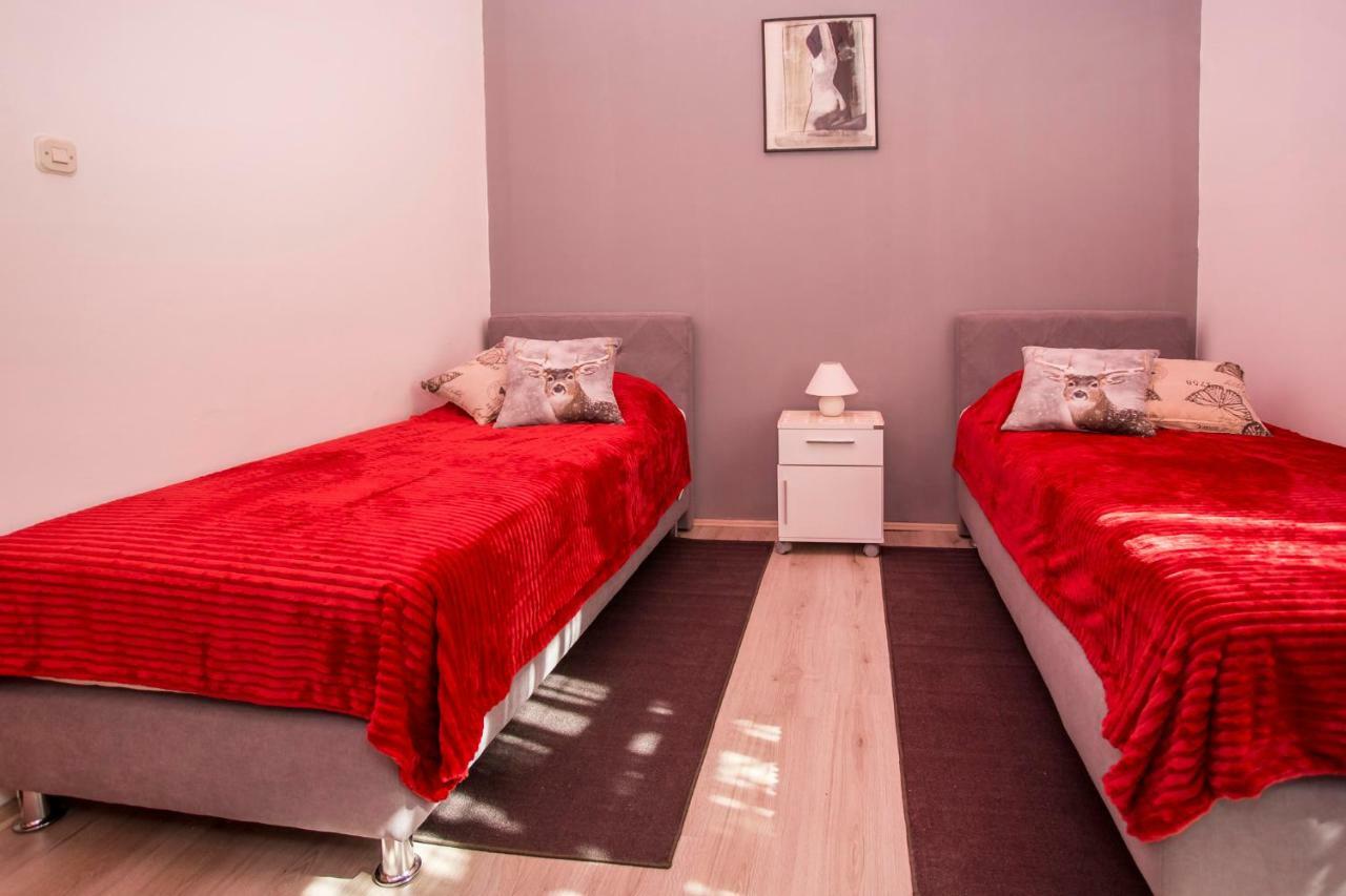 Emanuel Apartman PUY 외부 사진