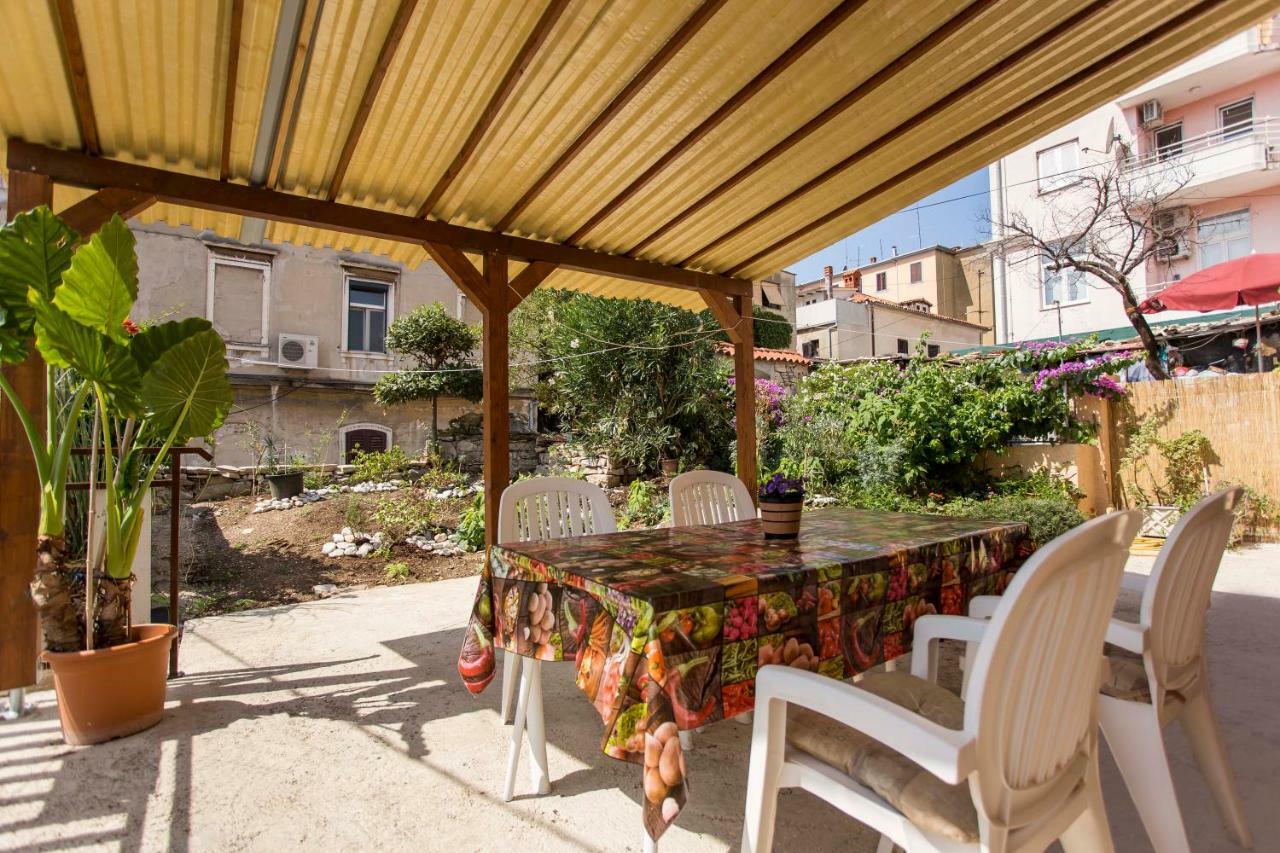 Emanuel Apartman PUY 외부 사진