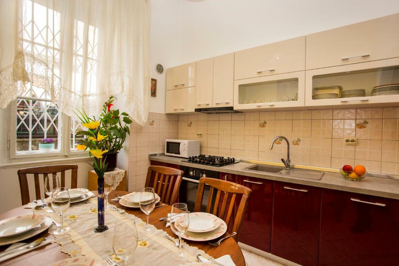 Emanuel Apartman PUY 외부 사진